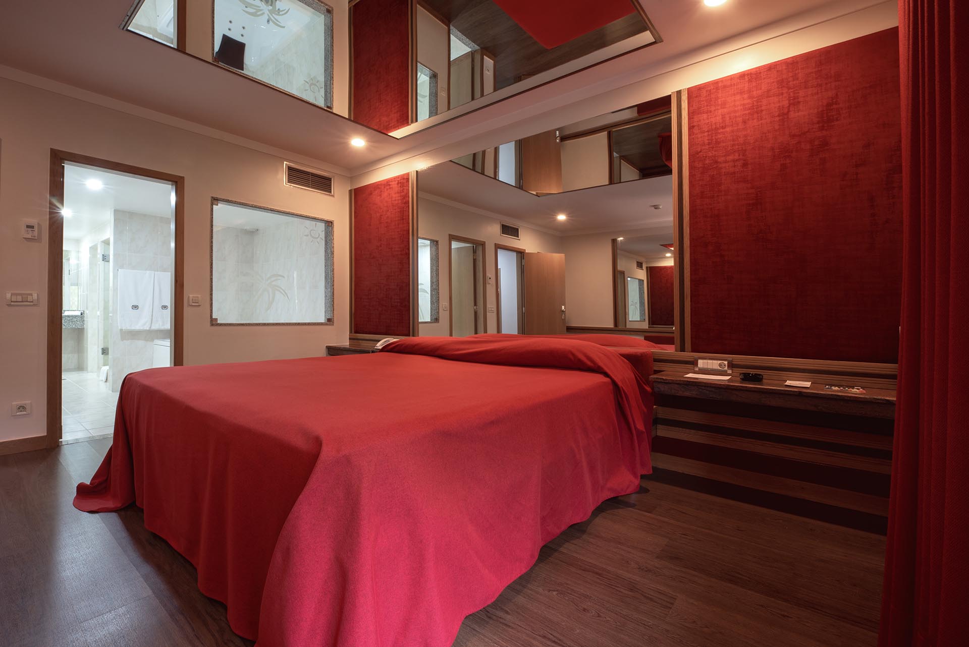 quarto com jacuzzi motel horly