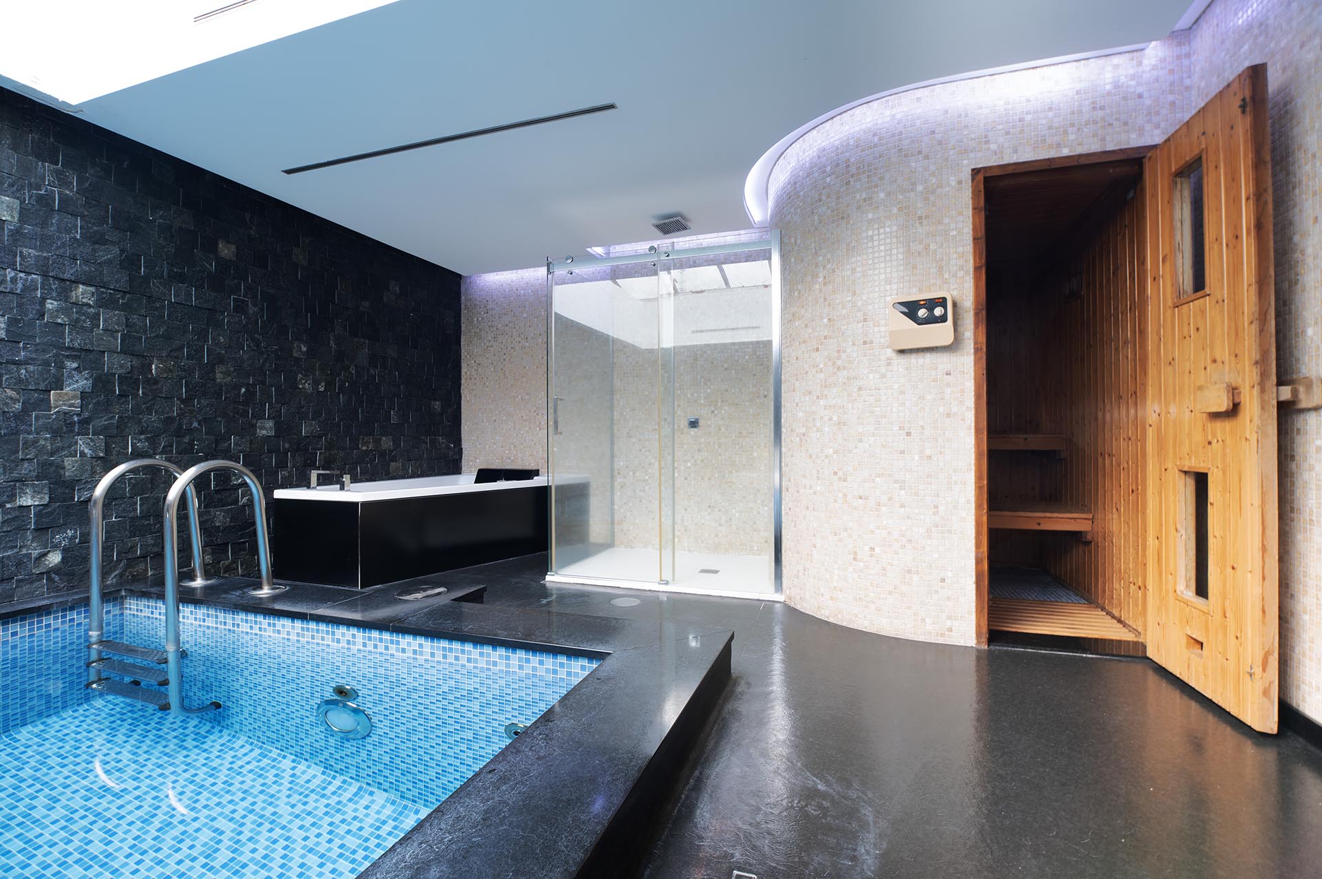 suite com fonte de agua motel horly